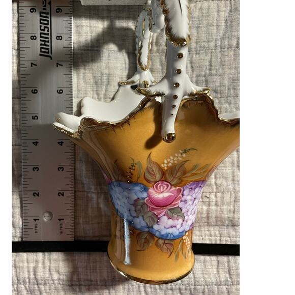 Vintage Vase - Ornate Handle - Yellow Floral - Scalloped Rim - Hand-Painted -EUC - Picture 6 of 13